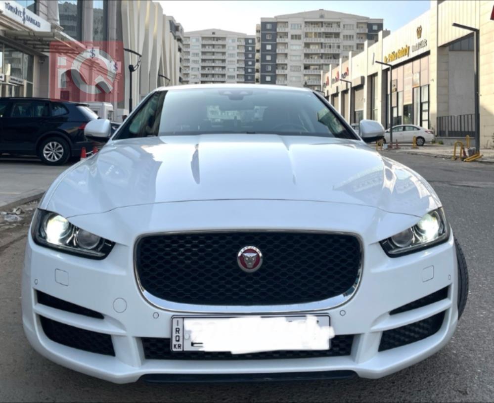 Jaguar XE
